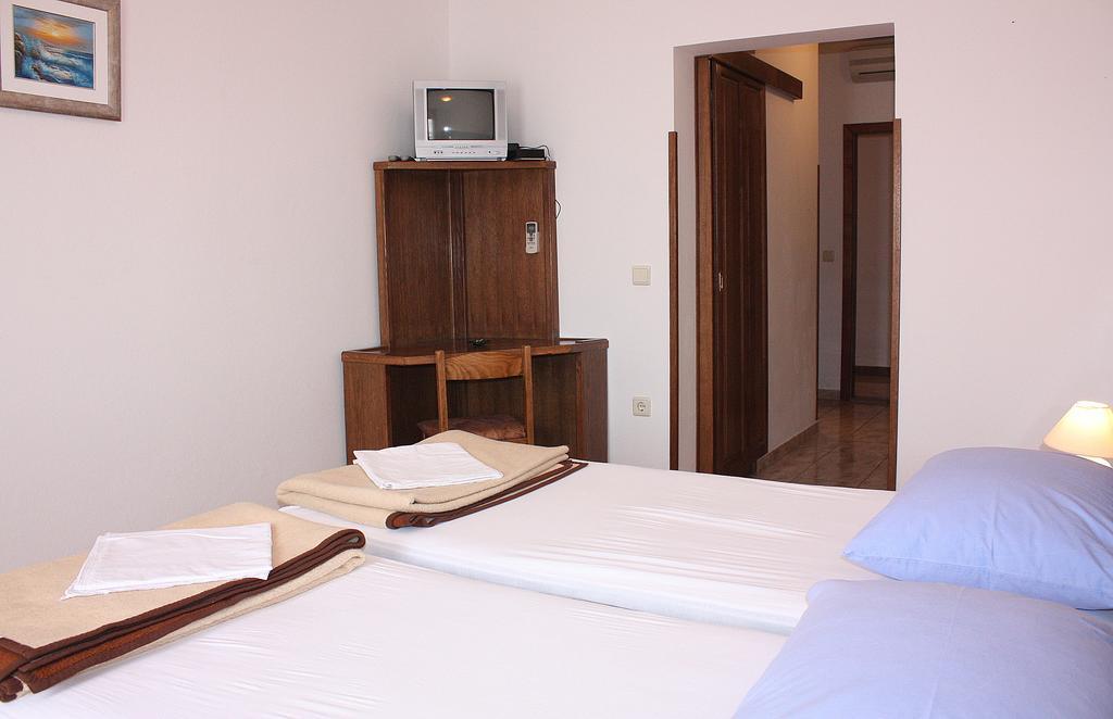 Mb Bed&Breakfast Pag Town Chambre photo