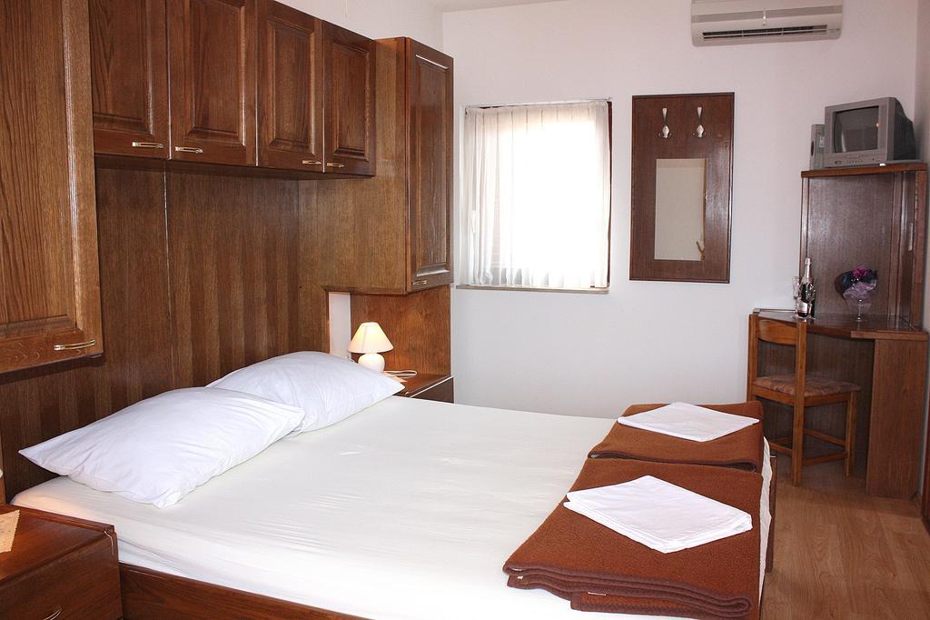 Mb Bed&Breakfast Pag Town Chambre photo